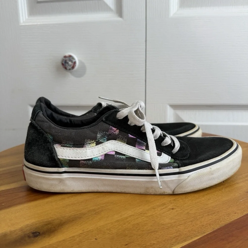 Vans Multicolor Iridescent Checkerboard Low Top Lace Up Sneakers Women's Size 8